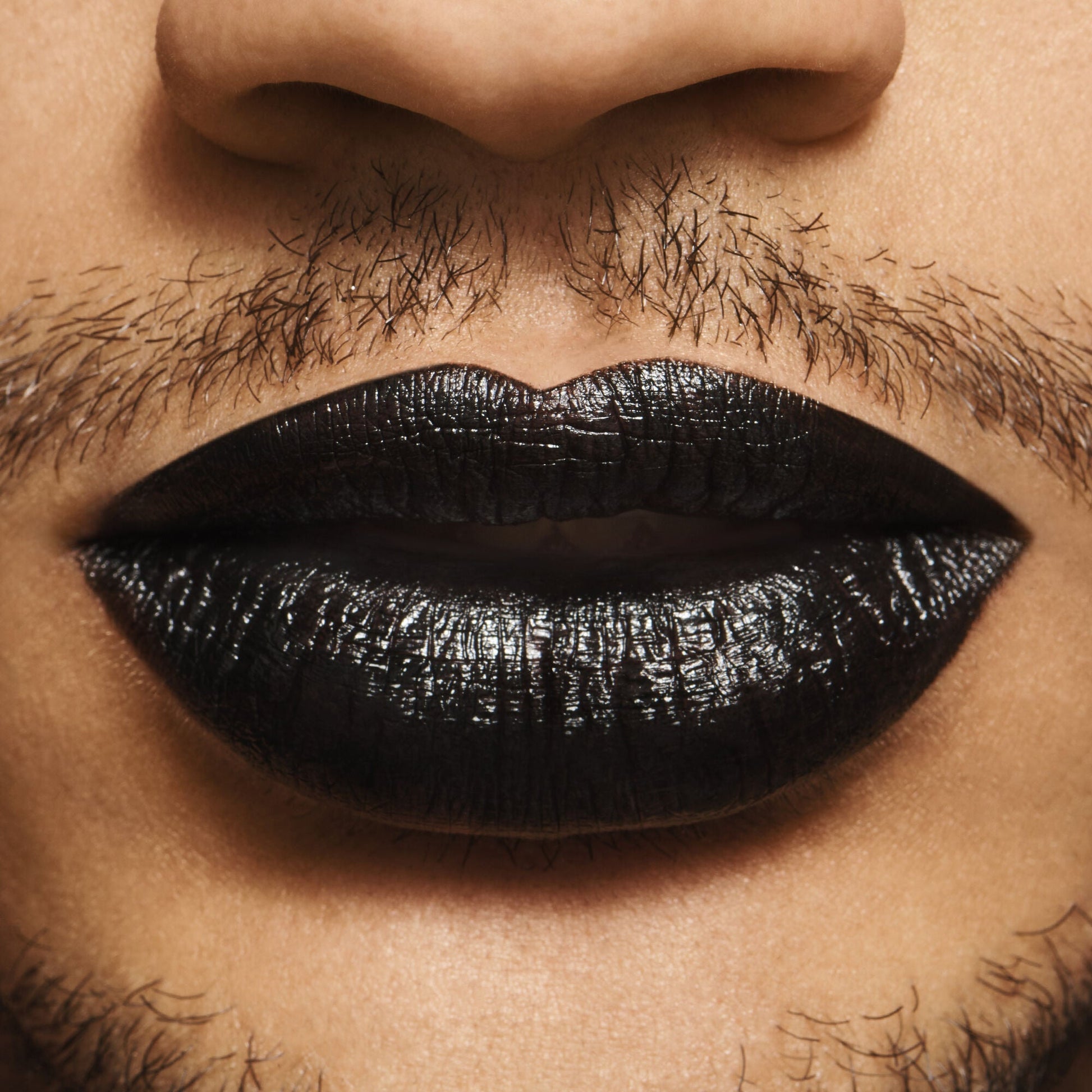 o-face-satin-lipstick-g3 071122_OF_Bryson_V4_0032_FINAL_RGB_IGF.jpg