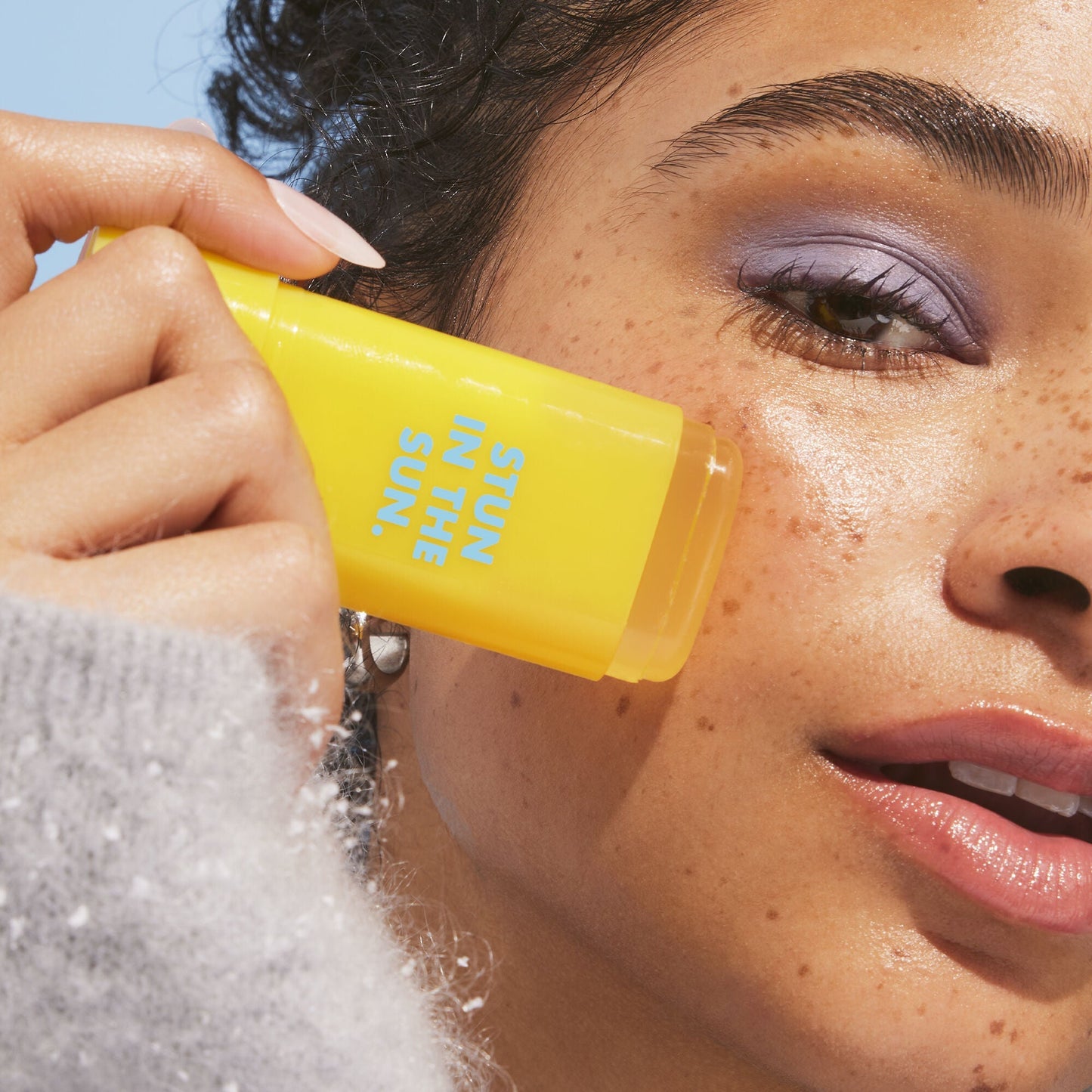 suntouchable-invisi-stick-spf-50-b1 091924_Aiyana_Sunwich2_2468_FINAL_RGB_IGF2.jpg