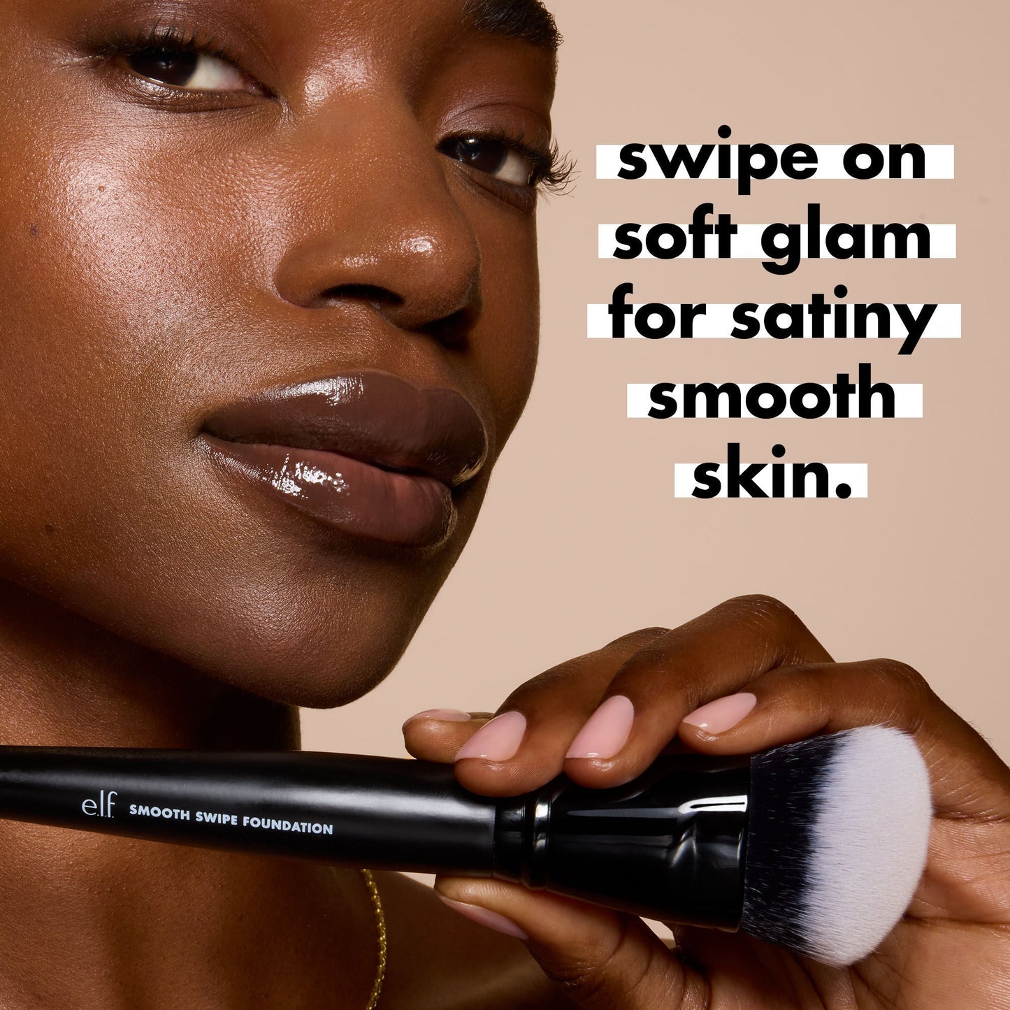 smooth-swipe-foundation-brush-a6 0925_EDUCATION_SMOOTHSWIPEFOUNDATIONBRUSH_PAIRING_20FOUNDATION_20_20BRUSH_20OPTION2.jpg