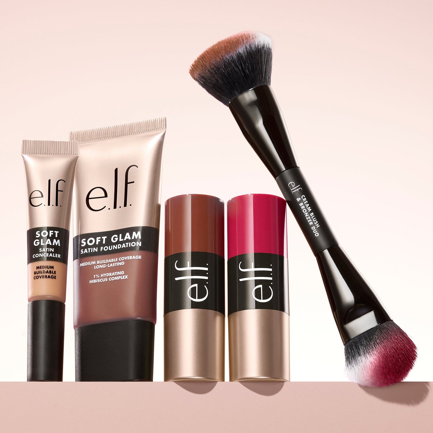 soft-glam-cream-bronzer-c1 100225_SoftGlam_Family_0599_MAIN_CLEAN_FOCUS_01_w3QC_RGB_f3dcb263-f98f-4d5c-ab4c-e8d60f7f76c9.jpg