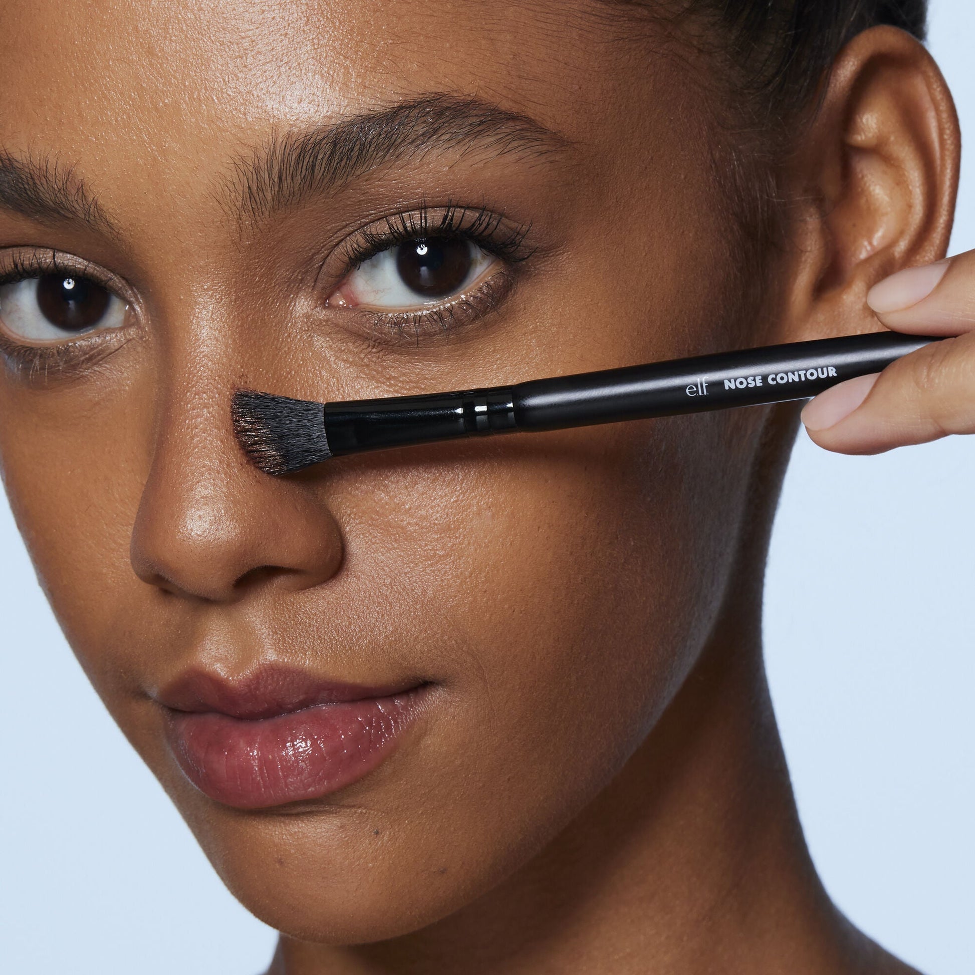 dual-ended-nose-contour-brush-i1 81283_Nose_Contour_Brush.jpg