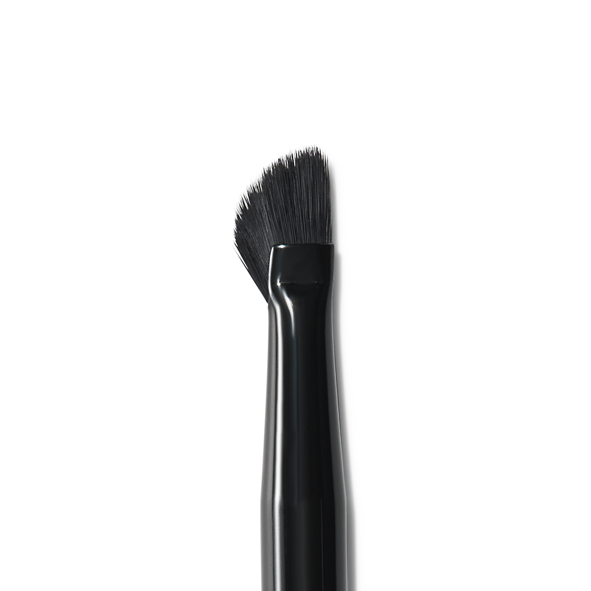 wing-it-liner-brush-m2 84091_MACRO_R.png