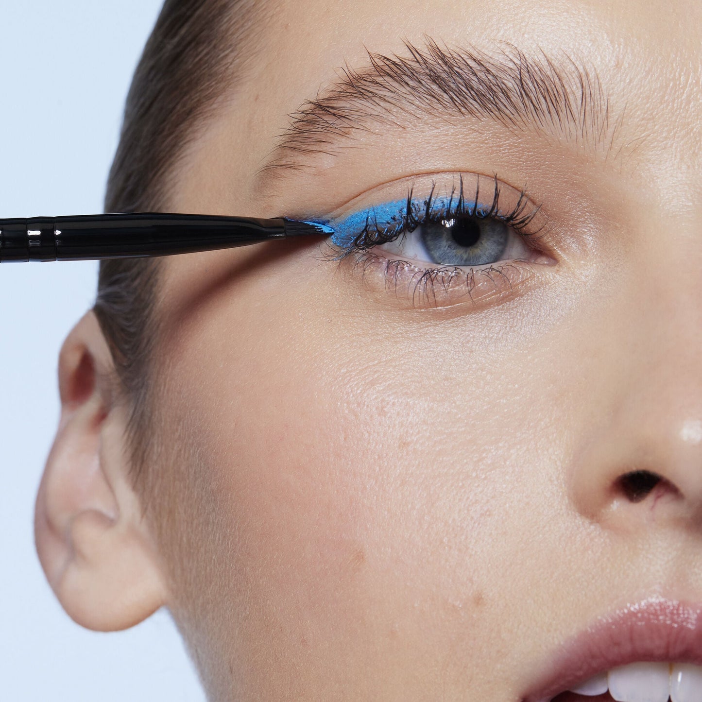 wing-it-liner-brush-m2 84091_Winged_Eyeliner_Brushy.jpg